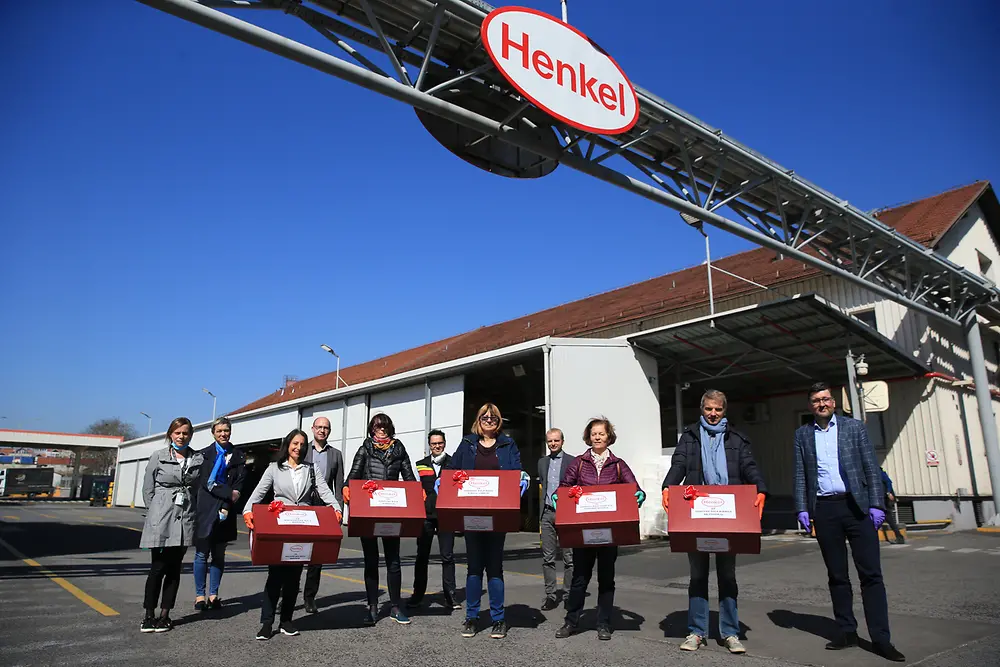 Henkel v sklopu preprečevanja širjenja koronavirusa COVID-19 podaril več kot 2 toni izdelkov